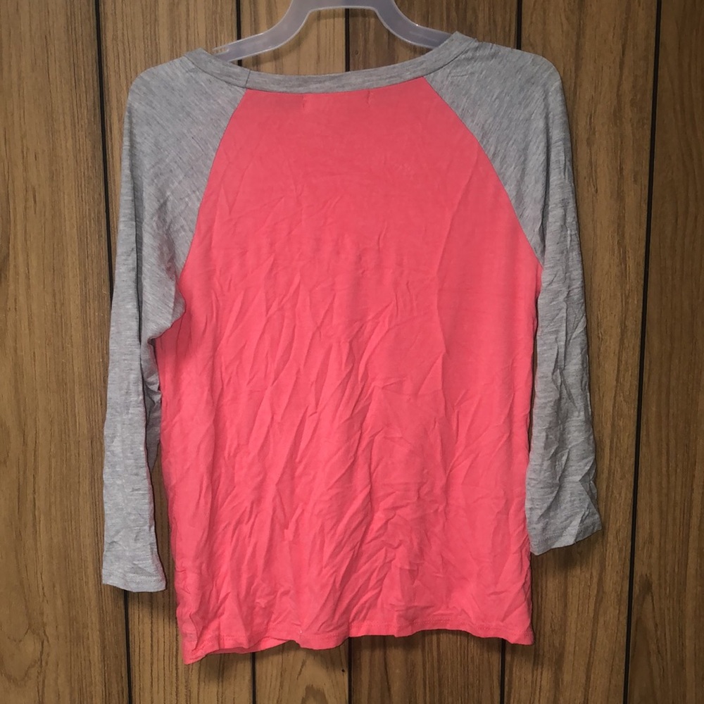 Pink top - Picture 2 of 2